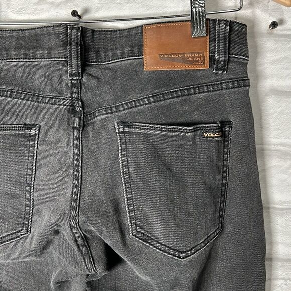 Volcom jeans 👖 - Picture 3 of 4